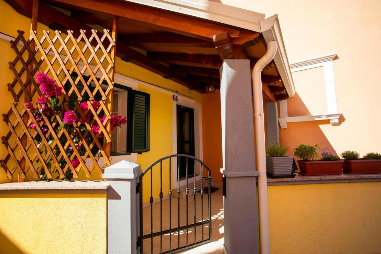 Casa Santo E Albina Rabac Villa Екстериор снимка