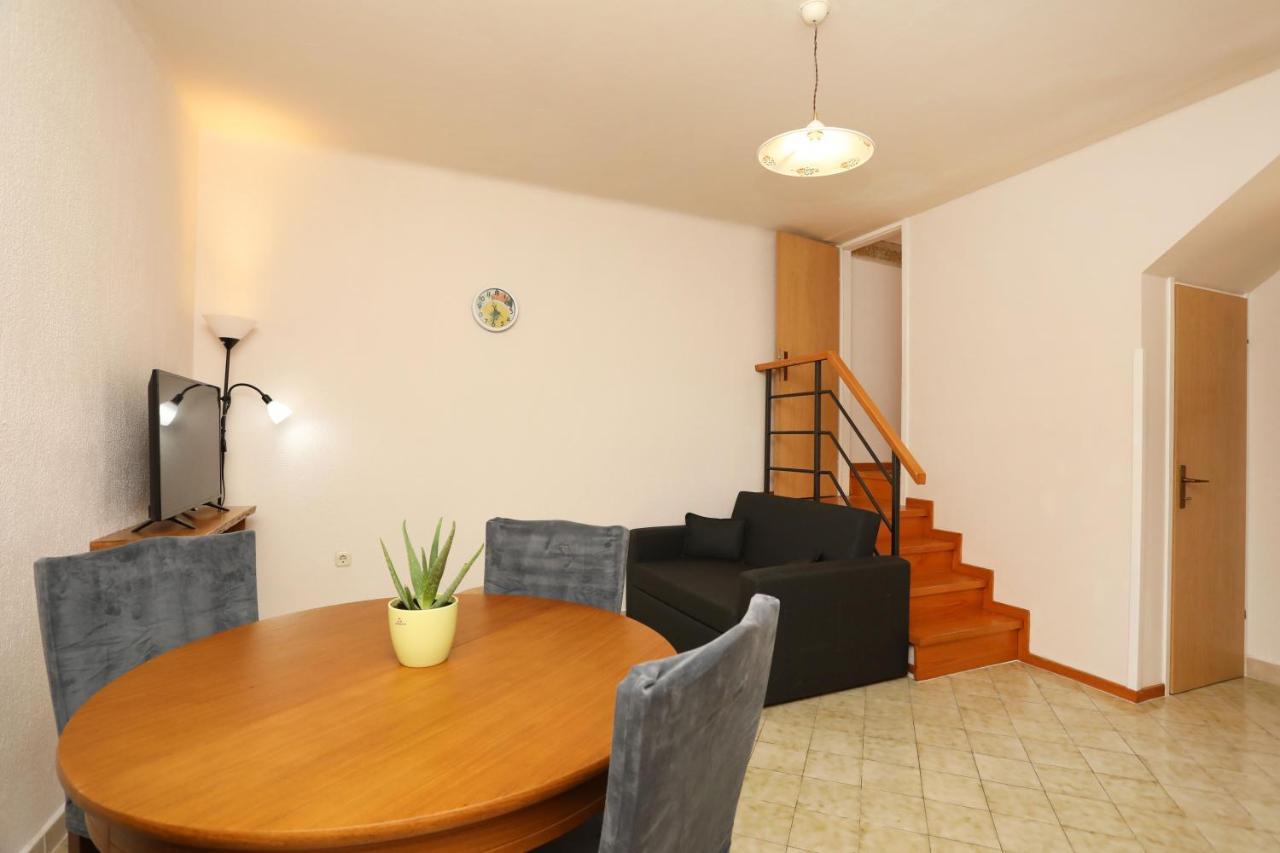 Casa Santo E Albina Rabac Villa Екстериор снимка
